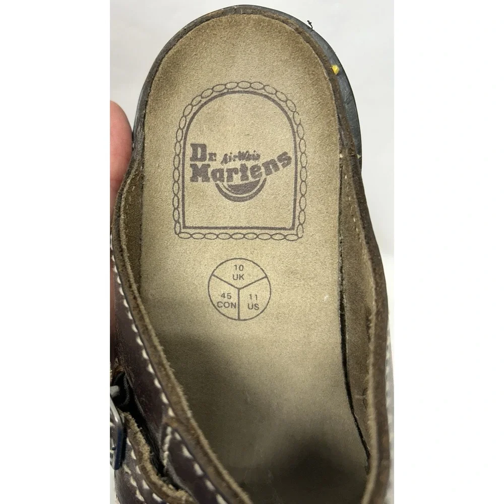 Dr Martens Mens Size 11 Dark Brown Leather Peanut Strap Vintage England Sandals